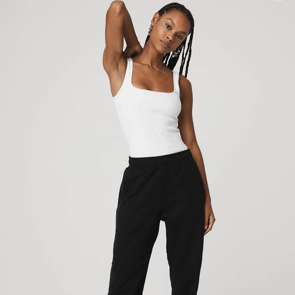Alo Yoga Women’s Minimalist Ribbed Tank in White